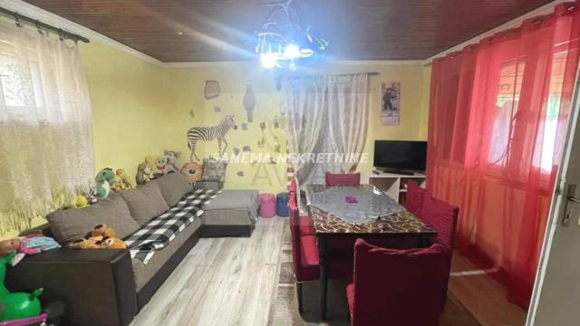 Kuća, Dvoiposoban, Prodaja, 88m2, Bezdan, Okolno mesto, Sombor