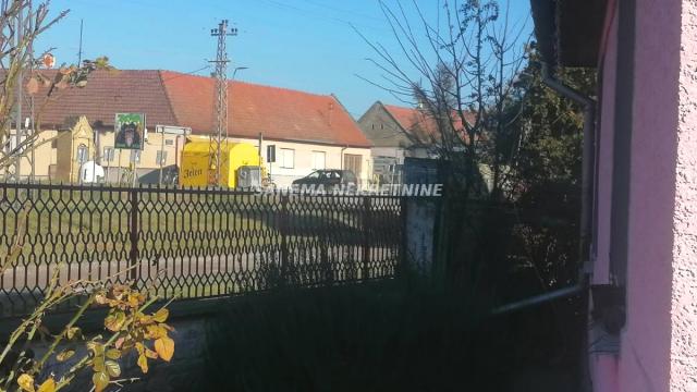 Kuća, Dvoiposoban, Prodaja, 88m2, Bezdan, Okolno mesto, Sombor