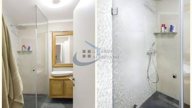 Stan, Petosoban, Prodaja, 160m2, YUBC, Novi Beograd, Bulevar Mihajla Pupina