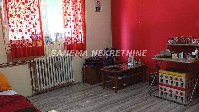 Kuća, Troiposoban, Prodaja, 110m2, Selenča, Gradska lokacija, Sombor