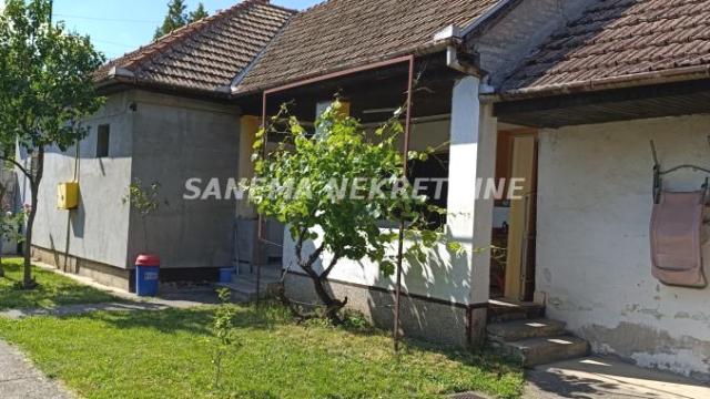 Kuća, Troiposoban, Prodaja, 110m2, Selenča, Gradska lokacija, Sombor