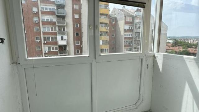 Stan, Trosoban, Prodaja, 70m2, Centar, Gradska lokacija, Jagodina