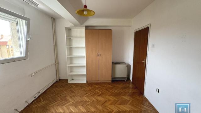 Stan, Trosoban, Prodaja, 70m2, Centar, Gradska lokacija, Jagodina