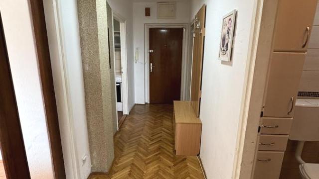 Stan, Trosoban, Prodaja, 70m2, Centar, Gradska lokacija, Jagodina