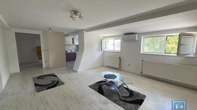 Stan, Trosoban, Prodaja, 68m2, Centar, Gradska lokacija, Jagodina