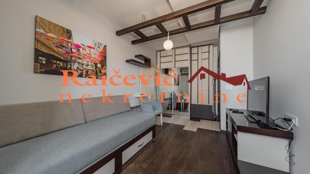 Stan, Trosoban, Izdavanje, 118m2, Centar, Stari grad, Strahinjica bana