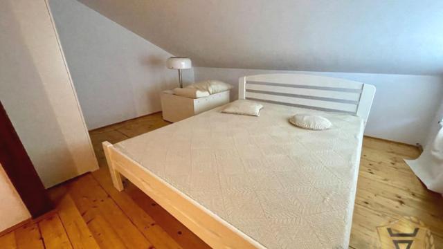 Kuća, Izdavanje, 360m2, Barajevo (mesto), Barajevo, Beogradska