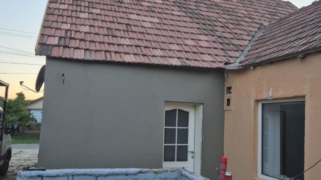 Kuća, Petosoban, Prodaja, 100m2, Krčedin, Okolno mesto, Milorada Grujica