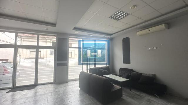 Poslovni prostor, Prodaja, 85m2, Centar, Gradska lokacija, Ćuprija