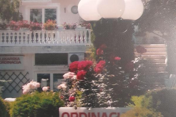 prodaja, kuca,
mali-mokri-lug-zvezdara-beograd, 610242, petosoban-i-veci-vinogradska