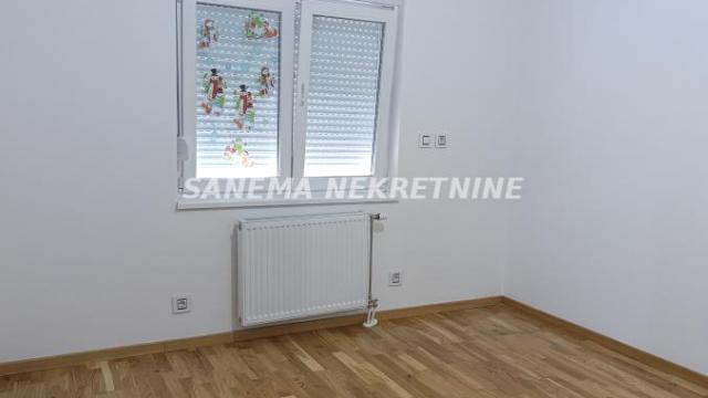 Stan, četvorosoban, Prodaja, 92m2, Centar, Gradska lokacija, Sombor