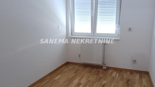 Stan, četvorosoban, Prodaja, 92m2, Centar, Gradska lokacija, Sombor