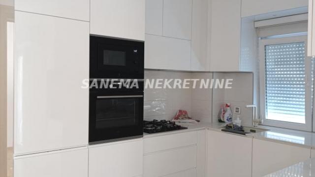 Stan, četvorosoban, Prodaja, 92m2, Centar, Gradska lokacija, Sombor