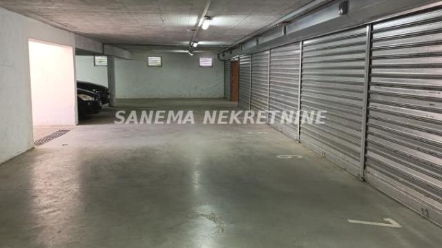 Stan, četvorosoban, Prodaja, 92m2, Centar, Gradska lokacija, Sombor