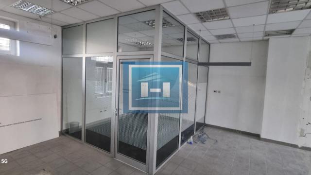 Poslovni prostor, Izdavanje, 93m2, Centar, Gradska lokacija, Paraćin