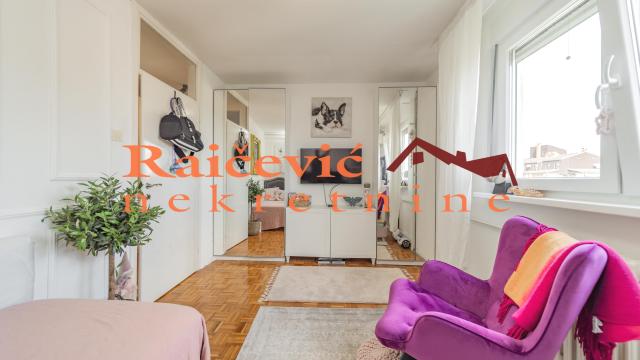 Stan, Troiposoban, Prodaja, 93m2, Bežanijska kosa 1, Novi Beograd, Kolumbova