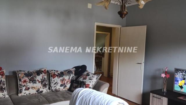 Kuća, Trosoban, Prodaja, 150m2, Josićko naselje, Gradska lokacija, Sombor