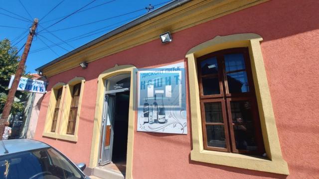 Poslovni prostor, Dvosoban, Izdavanje, 109m2, Centar, Gradska lokacija, Jagodina