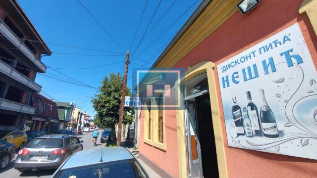 Poslovni prostor, Dvosoban, Izdavanje, 109m2, Centar, Gradska lokacija, Jagodina
