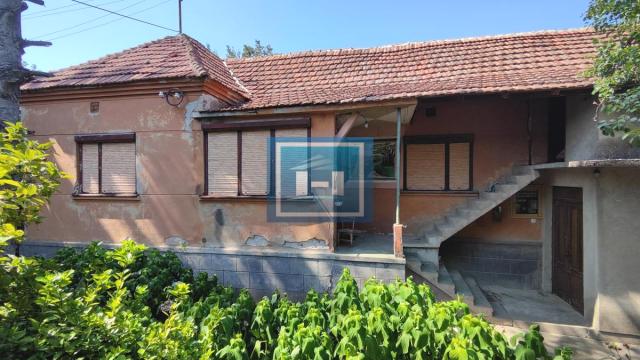 Kuća, četvorosoban, Prodaja, 200m2, Majur, Okolno mesto, Jagodina