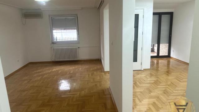 Kuća, Petosoban, Izdavanje, 270m2, Bežanijska kosa 1, Novi Beograd, Generala Mihaila Nedeljkovića