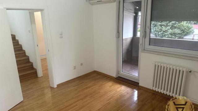 Kuća, Petosoban, Izdavanje, 270m2, Bežanijska kosa 1, Novi Beograd, Generala Mihaila Nedeljkovića