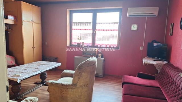 Stan, Prodaja, 36m2, Goge, Gradska lokacija, Sombor