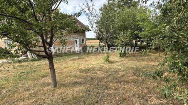 Kuća, Jednoiposoban, Prodaja, 52m2, Josićko naselje, Gradska lokacija, Sombor