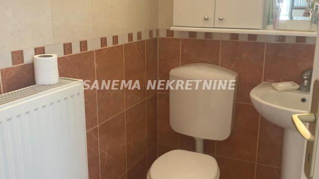 Kuća, četvorosoban, Prodaja, 101m2, Selenča, Gradska lokacija, Sombor