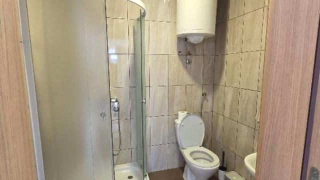 Poslovni prostor, Izdavanje, 85m2, Centar, Gradska lokacija, Mite Topalovića