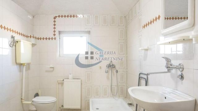Stan, četvorosoban, Prodaja, 176m2, Bioskop Voždovac, Voždovac, Esad Pašina