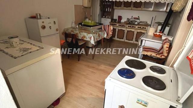 Stan, Troiposoban, Prodaja, 100m2, Venac, Gradska lokacija, Sombor