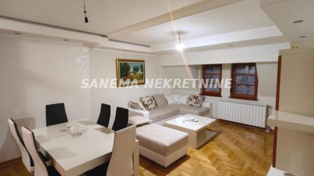 Stan, Trosoban, Prodaja, 68m2, Centar, Gradska lokacija, Sombor