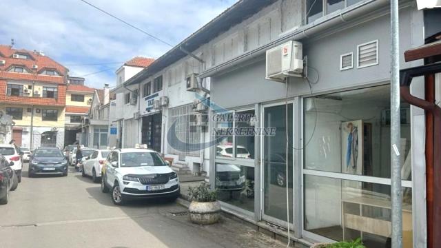 Poslovni prostor, Trosoban, Izdavanje, 180m2, Autokomanda, Voždovac, Bulevar oslobođenja