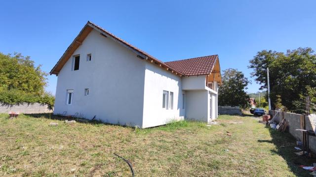 Kuća, Prodaja, 260m2, Okolno mesto, Jagodina