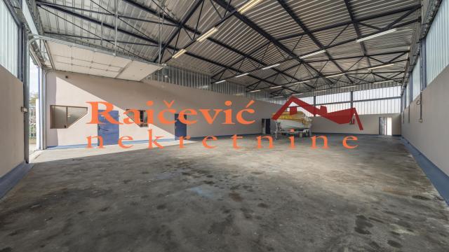 Poslovni prostor, Izdavanje, 431m2, Leštane, Grocka, Smederevski put