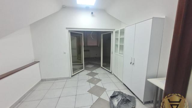 Poslovni prostor, Izdavanje, 320m2, Meandri, Zemun, Zagorska