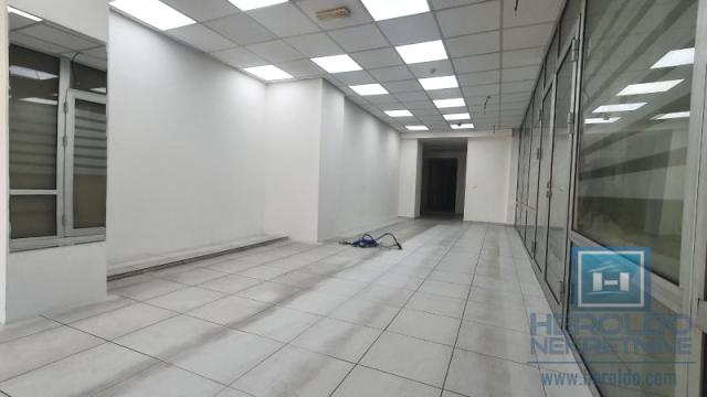 Poslovni prostor, Izdavanje, 315m2, Centar, Gradska lokacija, Jagodina