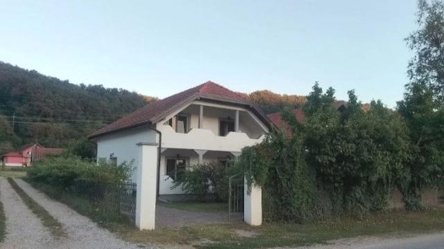 Kuća, Petosoban i veći, Prodaja, 250m2, Ribarska