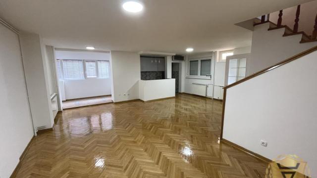 Kuća, Petosoban, Izdavanje, 220m2, Bežanijska kosa 1, Novi Beograd, Stojana Aralice