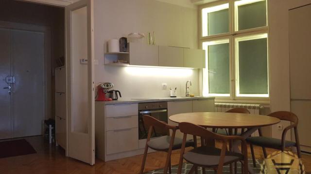 Stan, Dvosoban, Izdavanje, 73m2, Trg Republike, Stari grad, Kolarčeva