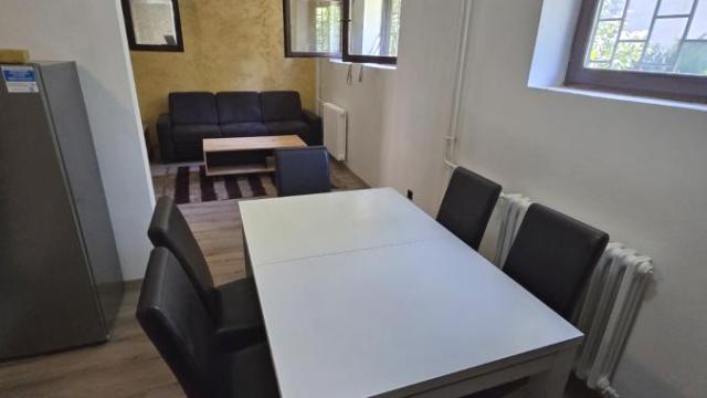 Stan, Dvosoban, Izdavanje, 44m2, Hram svetog Save, Vračar, Hadži Melentijeva