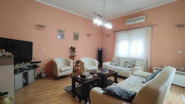 Kuća, Prodaja, 336m2, Tavrića obori, Gradska lokacija, Jagodina