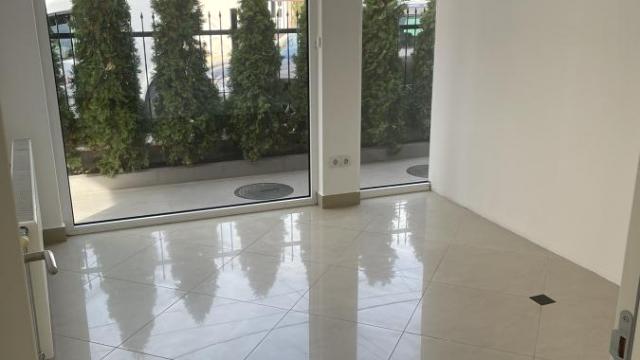 Poslovni prostor, Trosoban, Izdavanje, 100m2, Centar, Gradska lokacija, Vranje