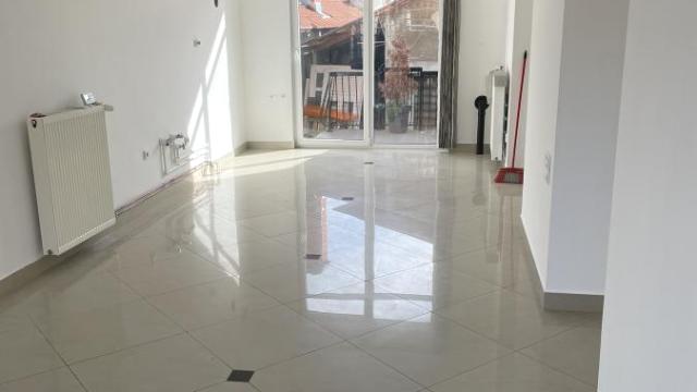 Poslovni prostor, Trosoban, Izdavanje, 100m2, Centar, Gradska lokacija, Vranje