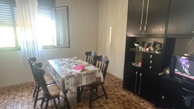 Kuća, četvorosoban, Prodaja, 280m2, Vlaška, Okolno mesto, Ćuprija