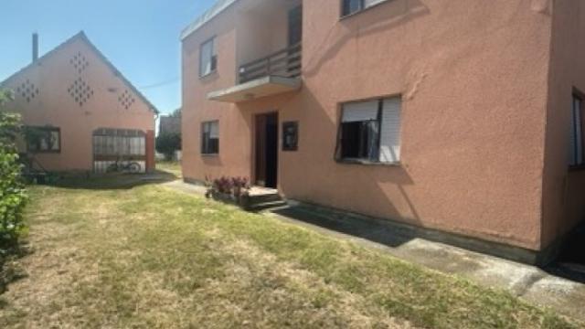 Kuća, četvorosoban, Prodaja, 280m2, Vlaška, Okolno mesto, Ćuprija