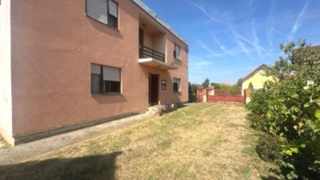 Kuća, četvorosoban, Prodaja, 280m2, Vlaška, Okolno mesto, Ćuprija