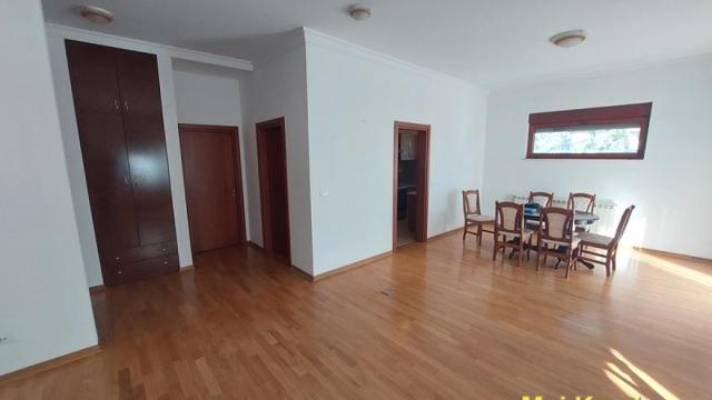 Stan, Trosoban, Izdavanje, 120m2, Dedinje, Savski venac, Mihaila Avramovića