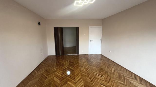 Poslovni prostor, Troiposoban, Prodaja, 154m2, Centar, Gradska lokacija, Jagodina